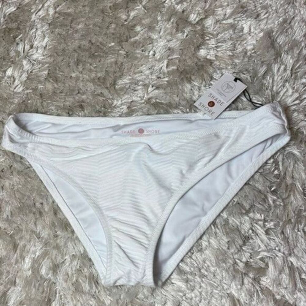 Shade and Shore mid-rise white bikini bottom Size Large